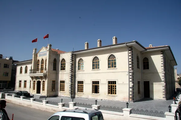 Kilis Tarihi Hükümet Konağı: Merkez'in Cumhuriyet Dönemi Mimari Şaheseri