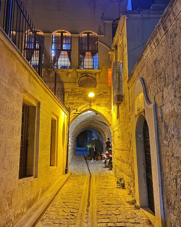Kilis Tarihi Salih Efendi Sokağı: Merkez'in Zamanda Yolculuk Sunan Taş Sokağı