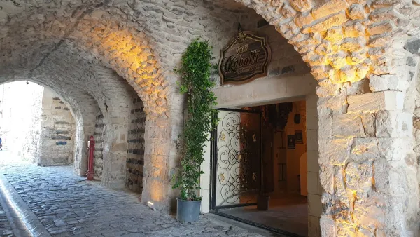 Kilis Tarihi Salih Efendi Sokağı: Merkez'in Zamanda Yolculuk Sunan Taş Sokağı