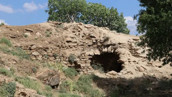 Siirt İrun Kalesi: Şirvan'ın Sarp Zirvelerindeki Tarihi Keşif Rotası