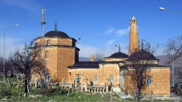 Siirt Cumhuriyet Camisi: Merkez'in Selçuklu Döneminden Günümüze Uzanan Manevi Mirası