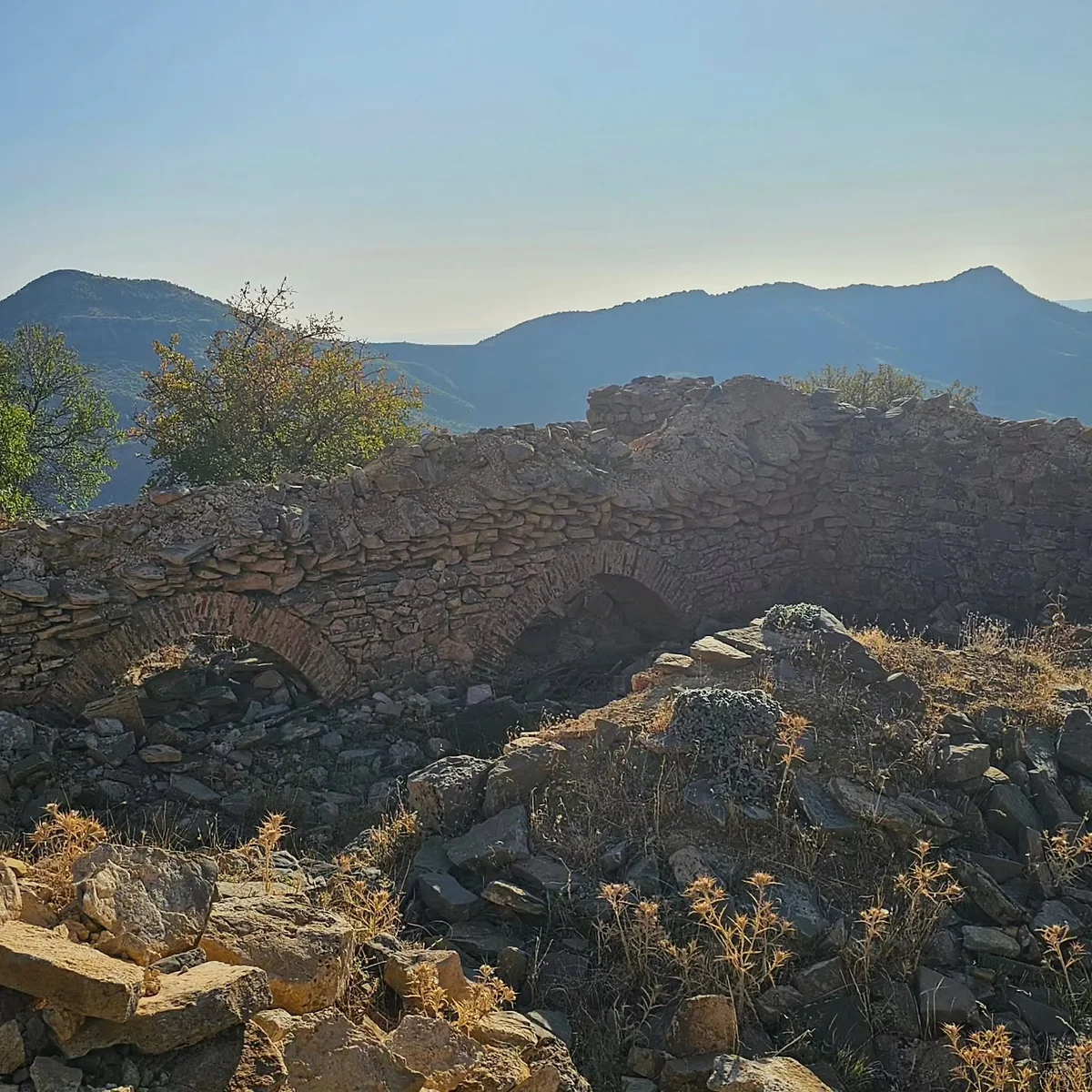Siirt Derzin Kalesi: Baykan'ın Bizans Temelli Beylik Merkezi