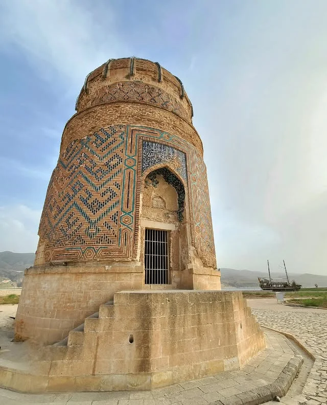 Batman Zeynel Bey Kümbeti