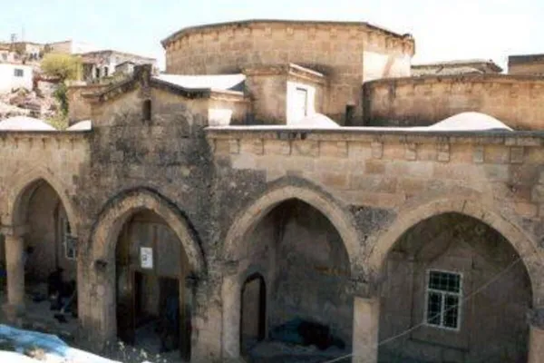 Batman Hızır Bey Camii: Kozluk'un Yüzyıllık Tarihi İncisi