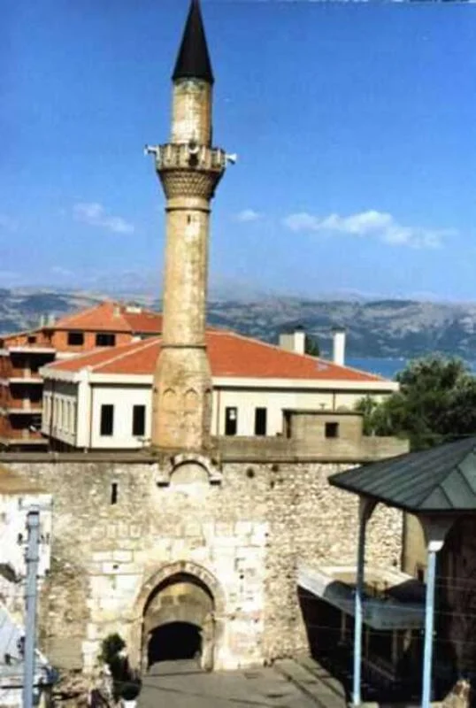 Batman Hızır Bey Camii: Kozluk'un 15. Yüzyıldan Günümüze Uzanan Beylik Mirası